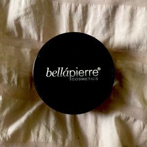 Bellápierre Mineral Bronzer FB004 Shade Kisses